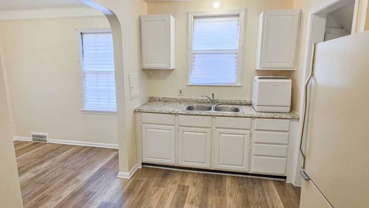 13960 Mansfield St #1 - Photo 7 of 13