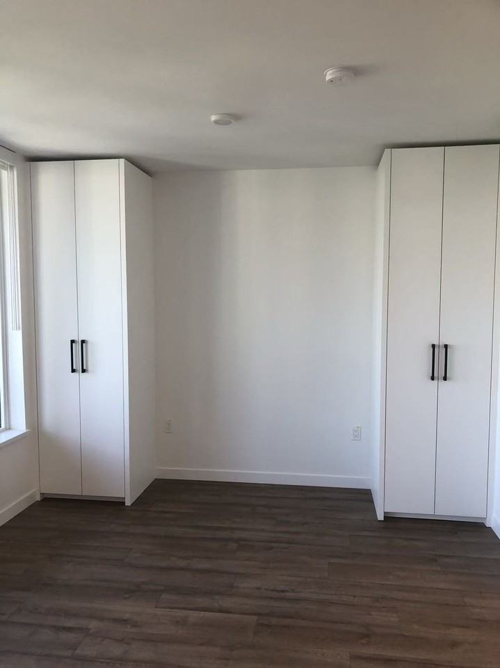 10448 University Dr - Photo 2 of 10