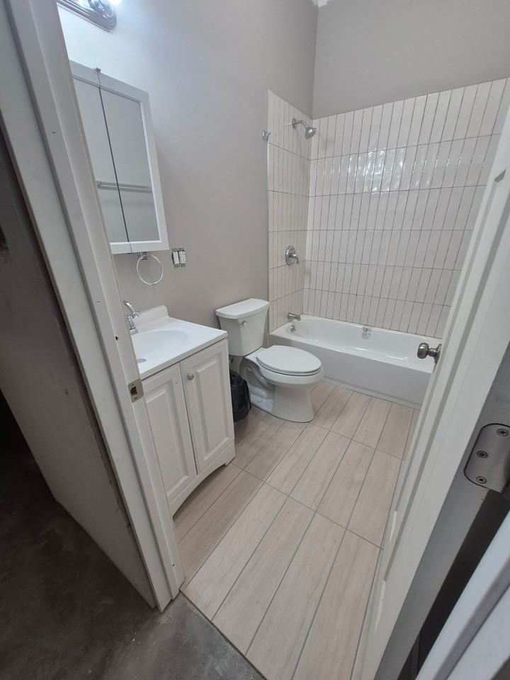 22 N Pulaski - 1 #22-1F - Photo 2 of 3