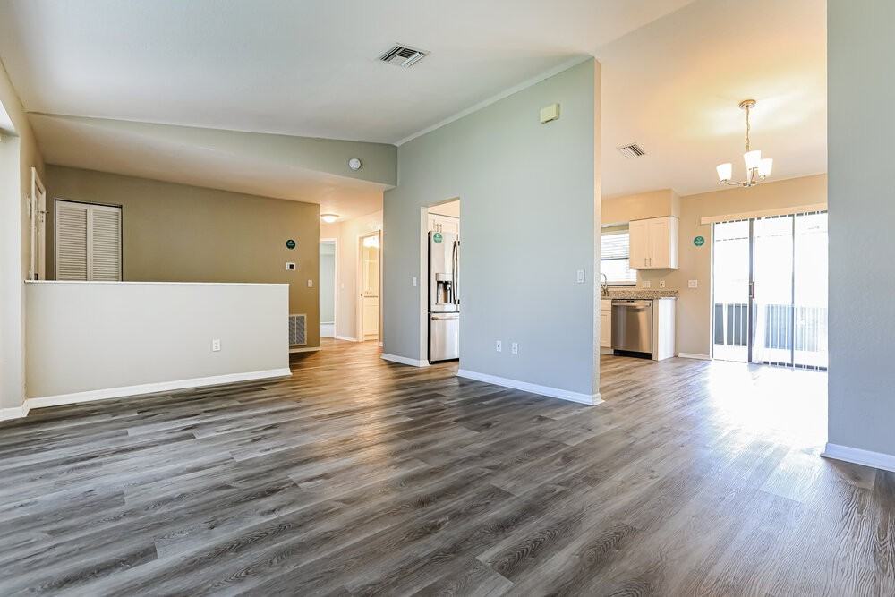 1486 Song St - Photo 3 of 16