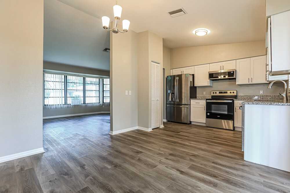 1486 Song St - Photo 6 of 16