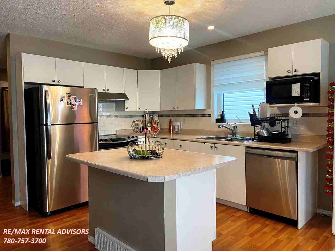 4350 23 St Nw - Photo 4 of 24