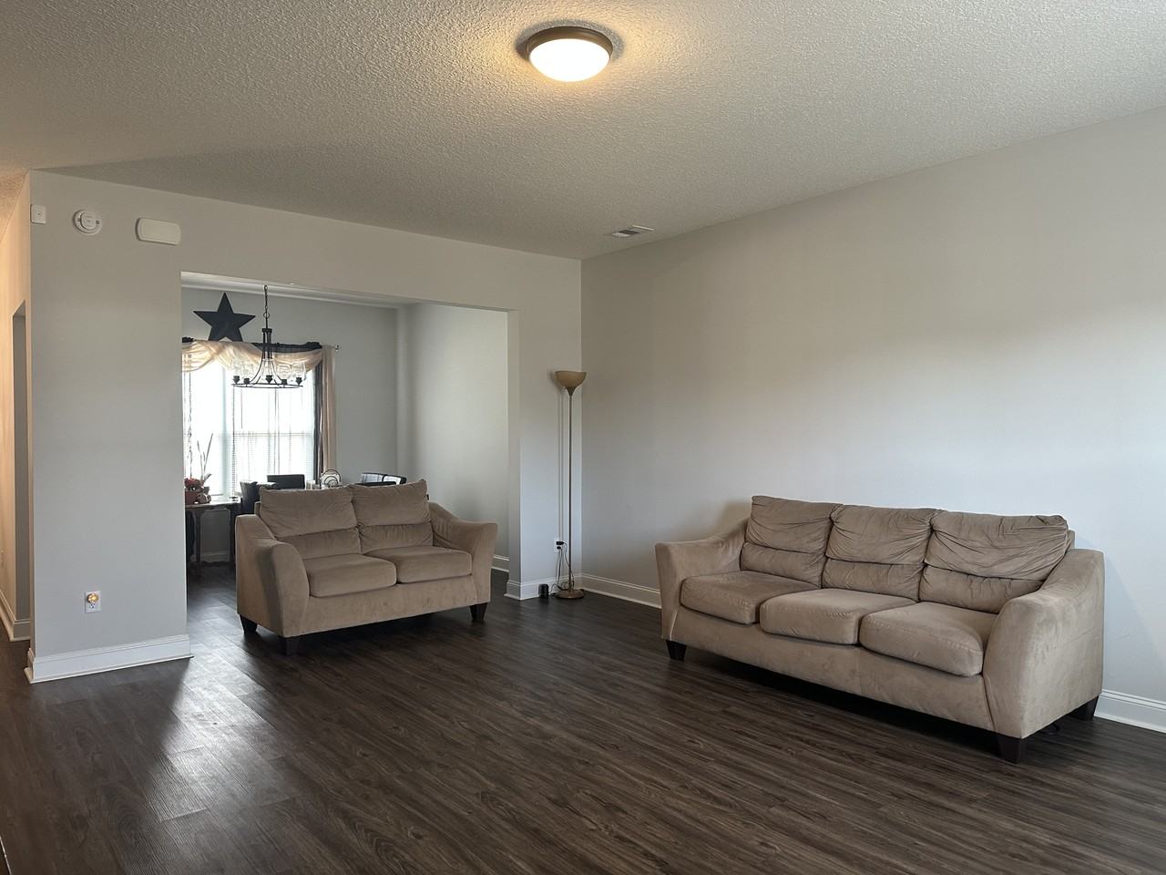 345 Mcclelland Loop Ne #1 - Photo 2 of 31