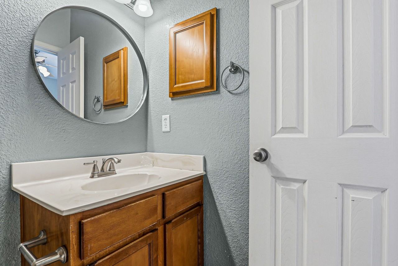 3150 North Yarbrough DriveD-1 #D1 - Photo 7 of 43