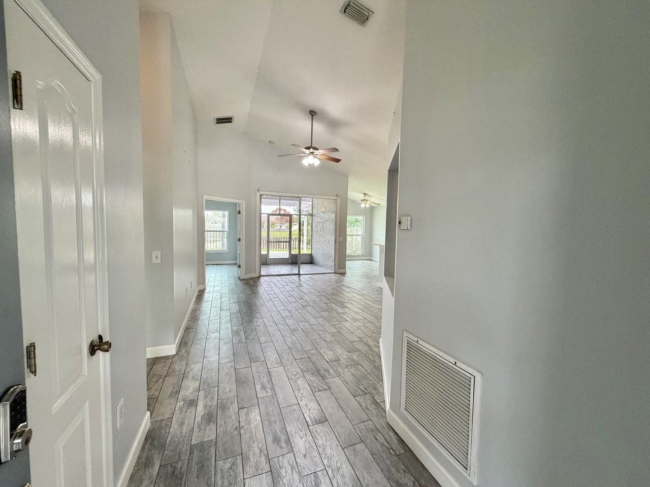 2599 Hudson Ave #1 - Photo 6 of 26