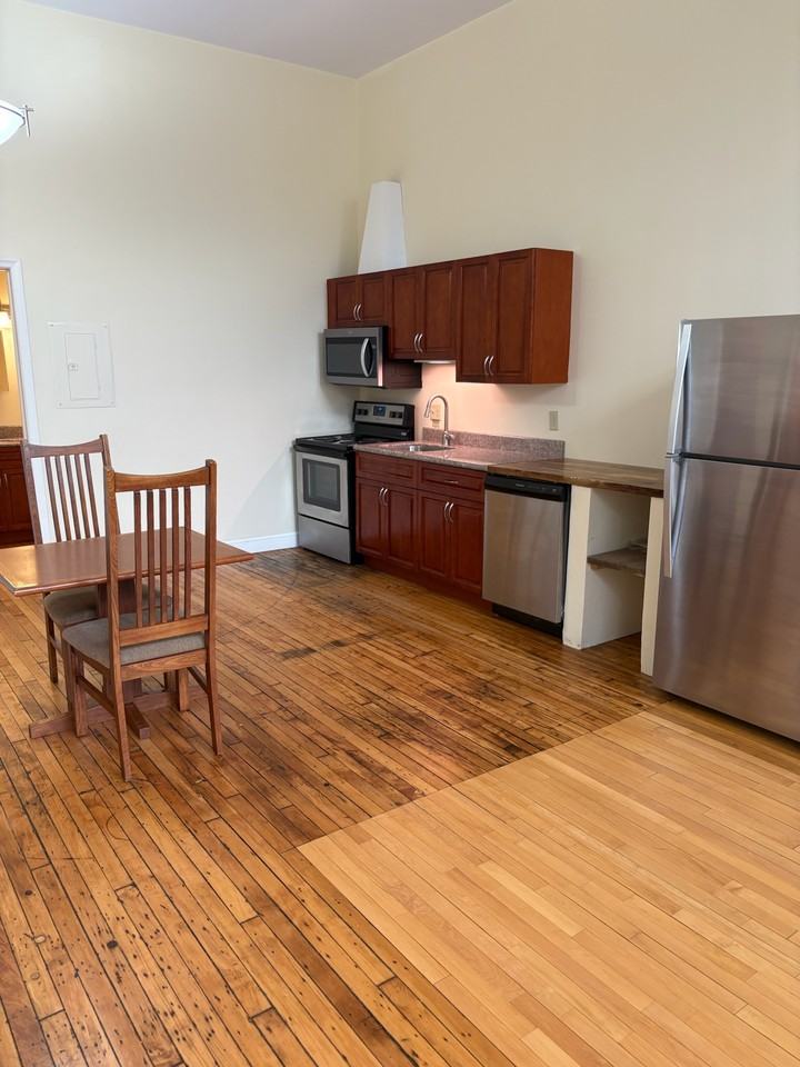 800 James AveUnit 3109 #3109 - Photo 6 of 37