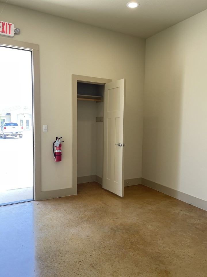 1996 Schertz Pkwy #205 - Photo 3 of 22