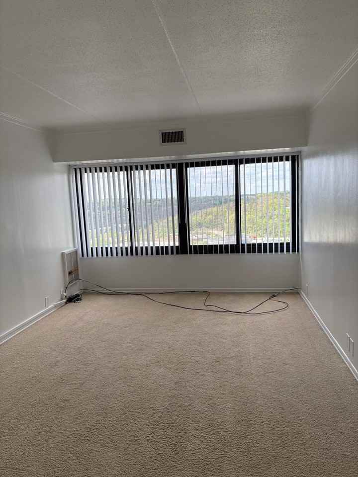 The Racquet Club Apartments - Photo 7 of 10
