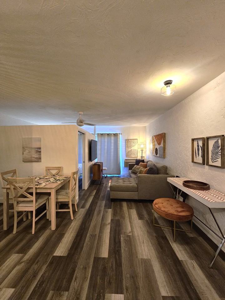 828 Wiggins Pass Rd #9 - Photo 4 of 21