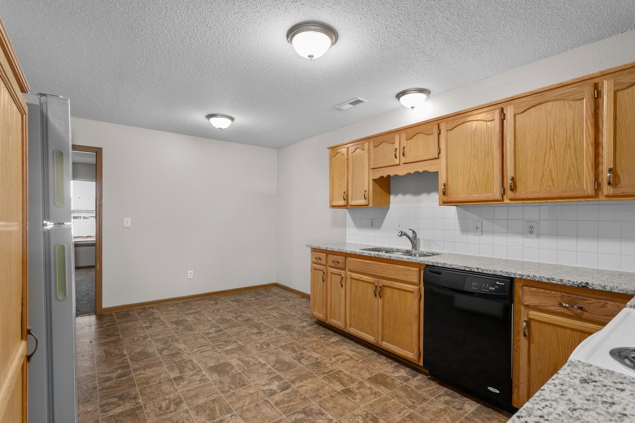 450 N Wells St #452B - Photo 4 of 11