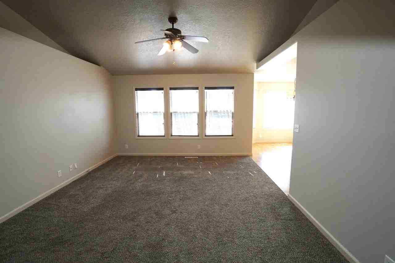 1445 W Silver Salmon Dr #1 - Photo 3 of 38