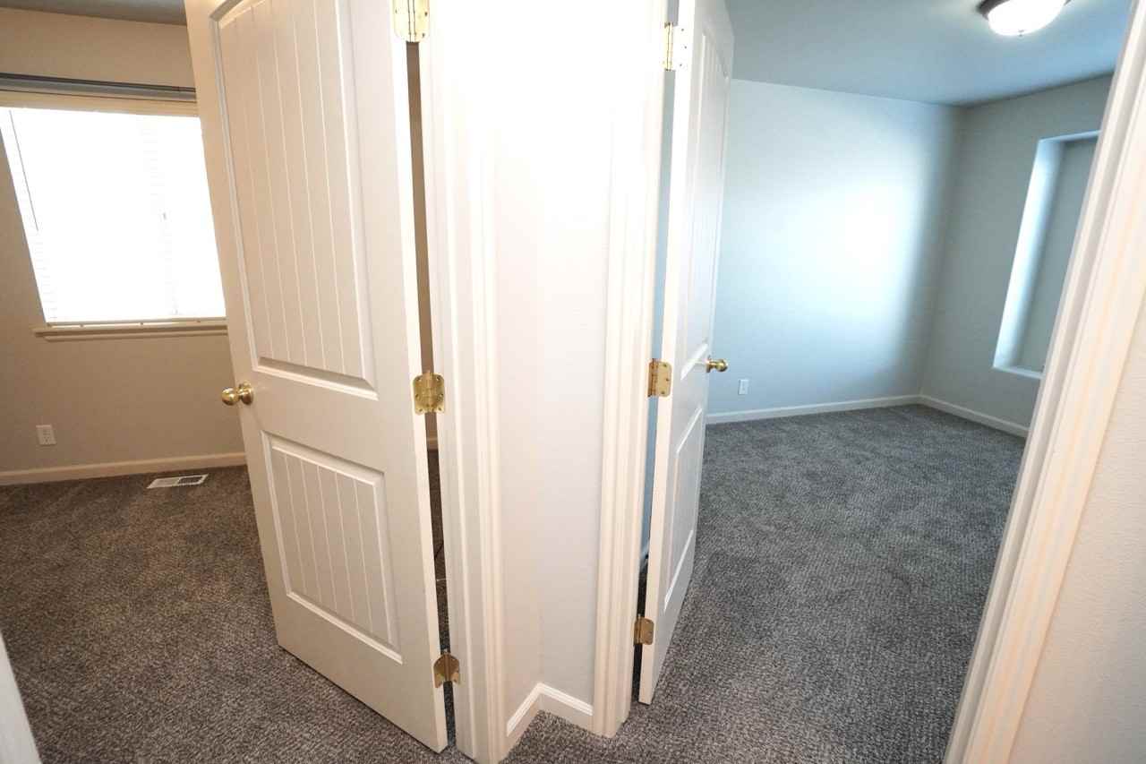 1445 W Silver Salmon Dr #1 - Photo 7 of 38