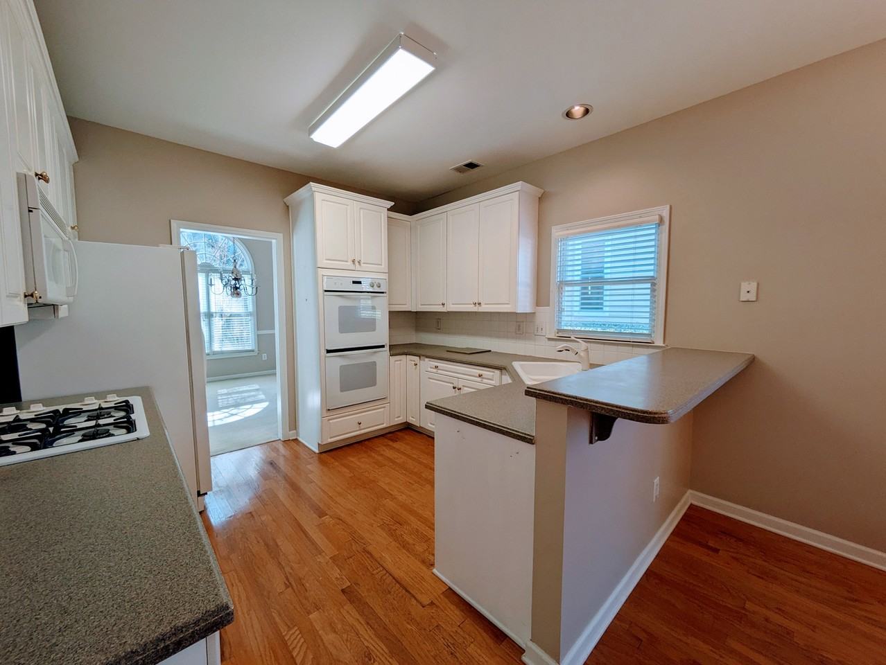 1362 Valmont Trce Ne #1 - Photo 4 of 11