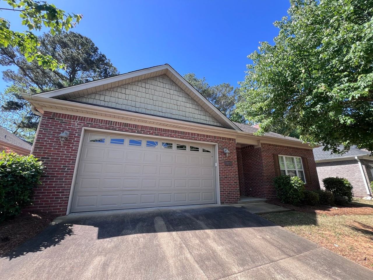 1618 Professional Pkwy - Photo 2 of 26