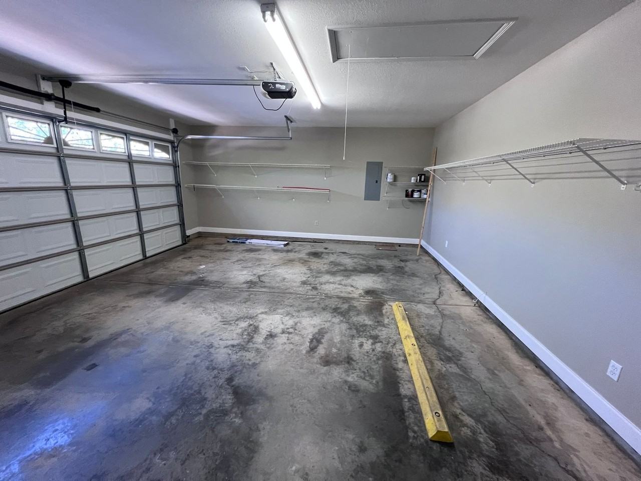 1618 Professional Pkwy - Photo 5 of 26