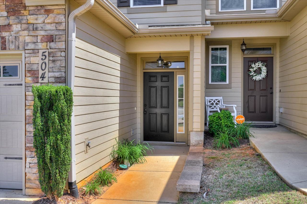 504 Vinings Dr #1 - Photo 5 of 40