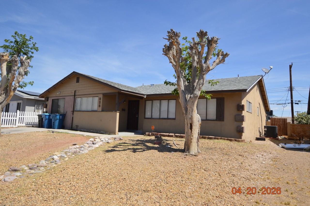 325 Pershing Dr #1 - Photo 4 of 19