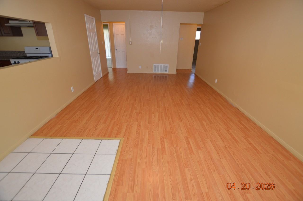 325 Pershing Dr #1 - Photo 6 of 19