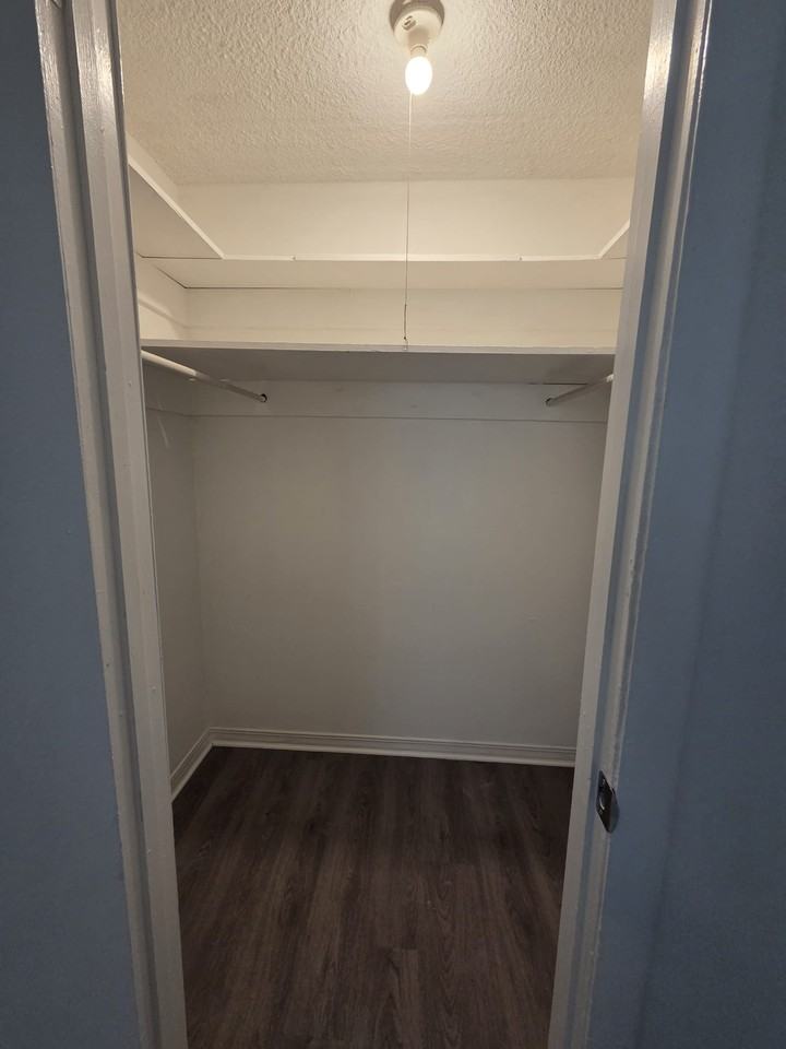 13725 SUSAN KAY DRIVE45-D #45D - Photo 6 of 8