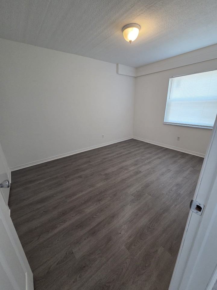 13725 SUSAN KAY DRIVE35-C #35C - Photo 2 of 8