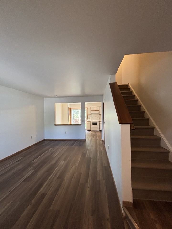 161 Hillside Hts #161 - Photo 3 of 11