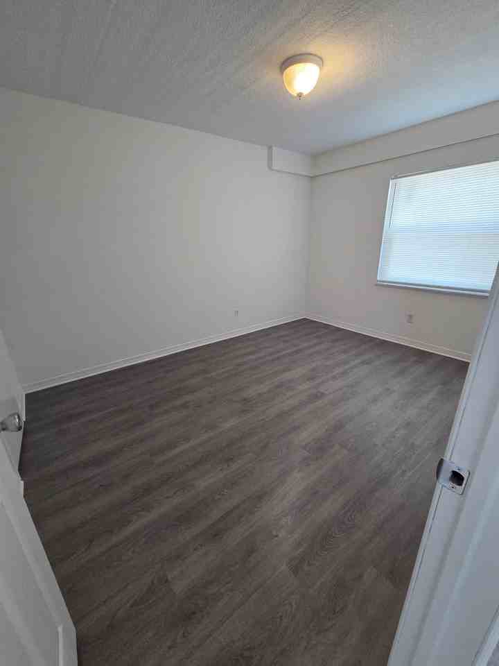 13725 SUSAN KAY DRIVE17-B #17B - Photo 2 of 8