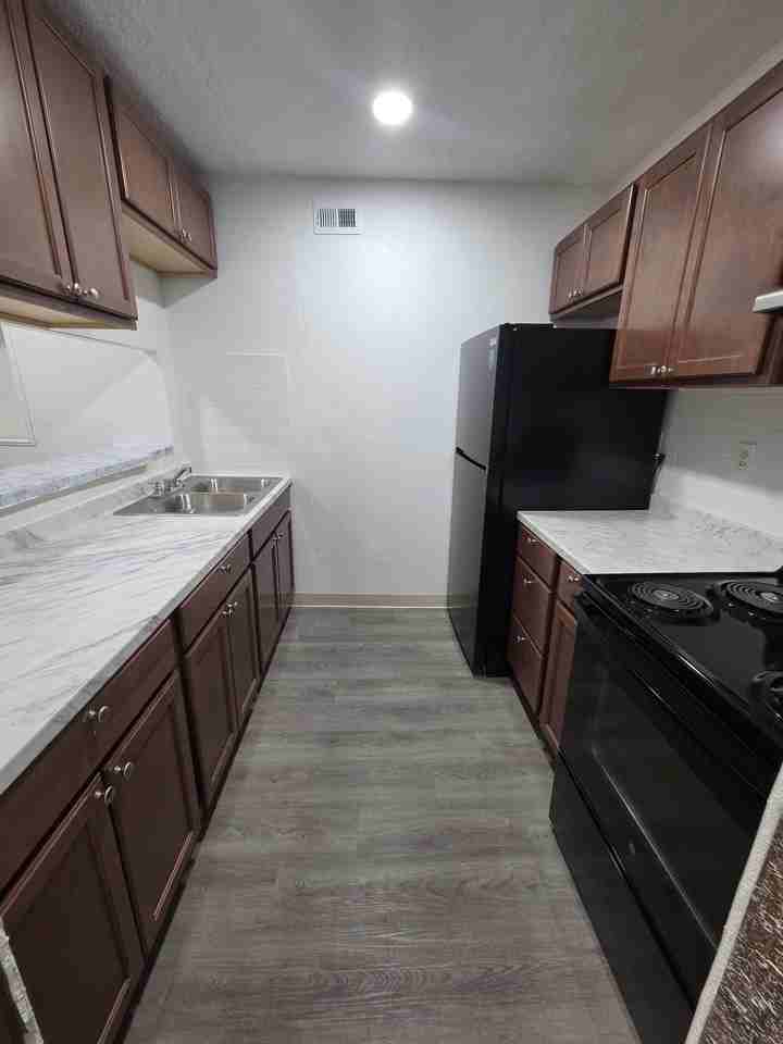 13725 SUSAN KAY DRIVE17-B #17B - Photo 5 of 8