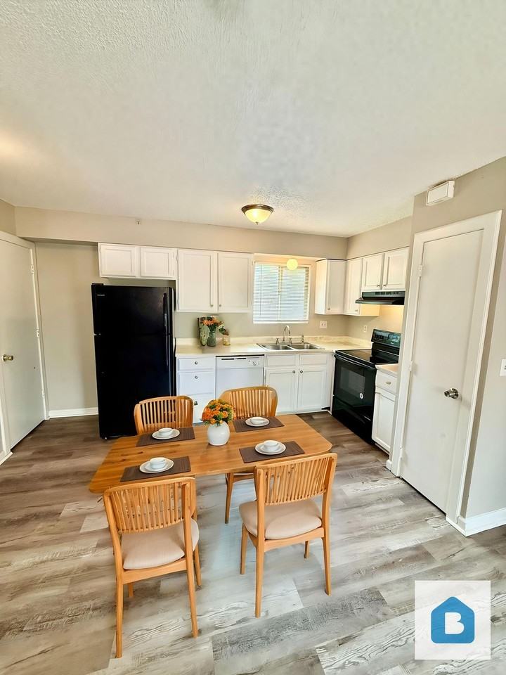 2609 E Dale St. - Photo 4 of 6