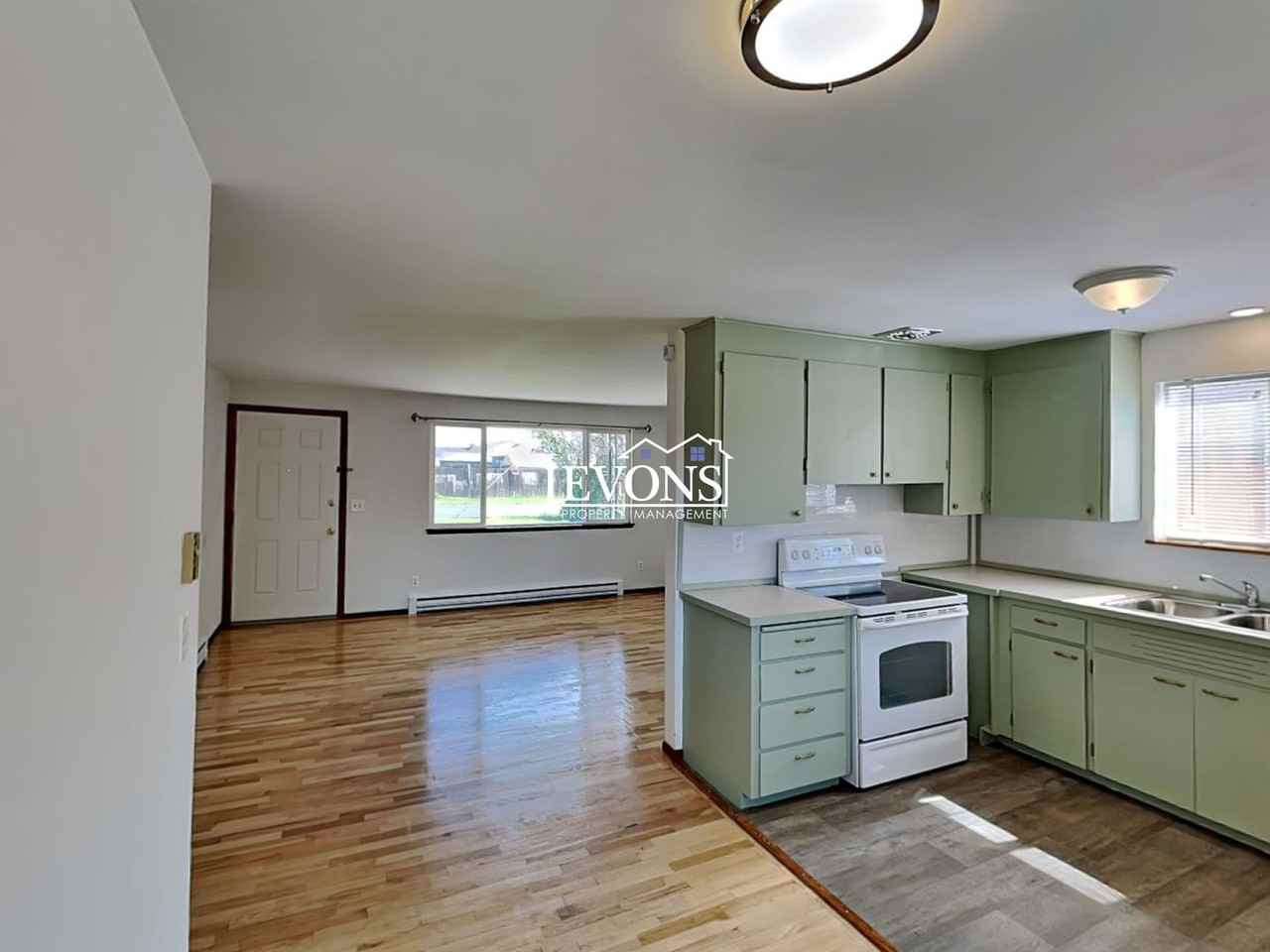 1418 Cornell Ave - Photo 5 of 24