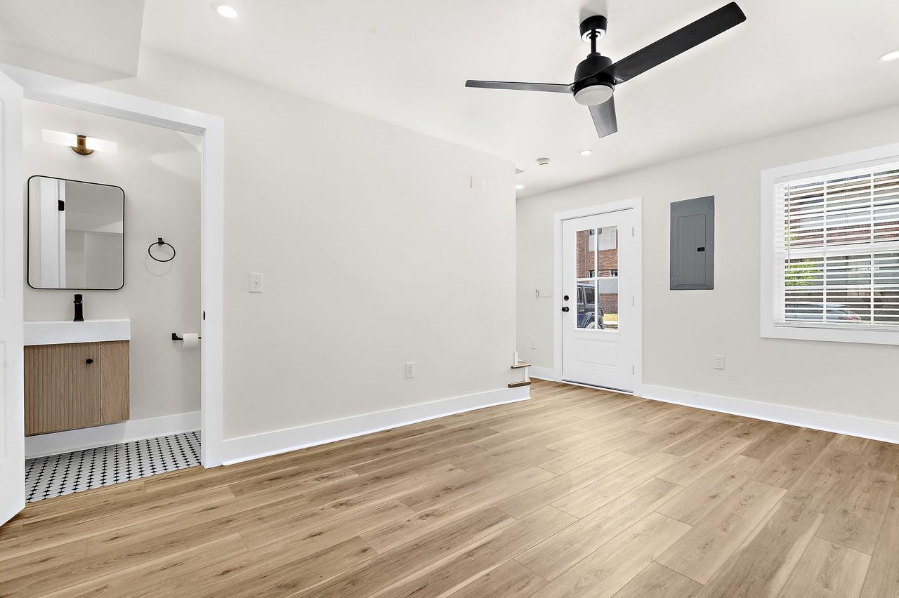 24 Blake Street B - B #B - Photo 2 of 50