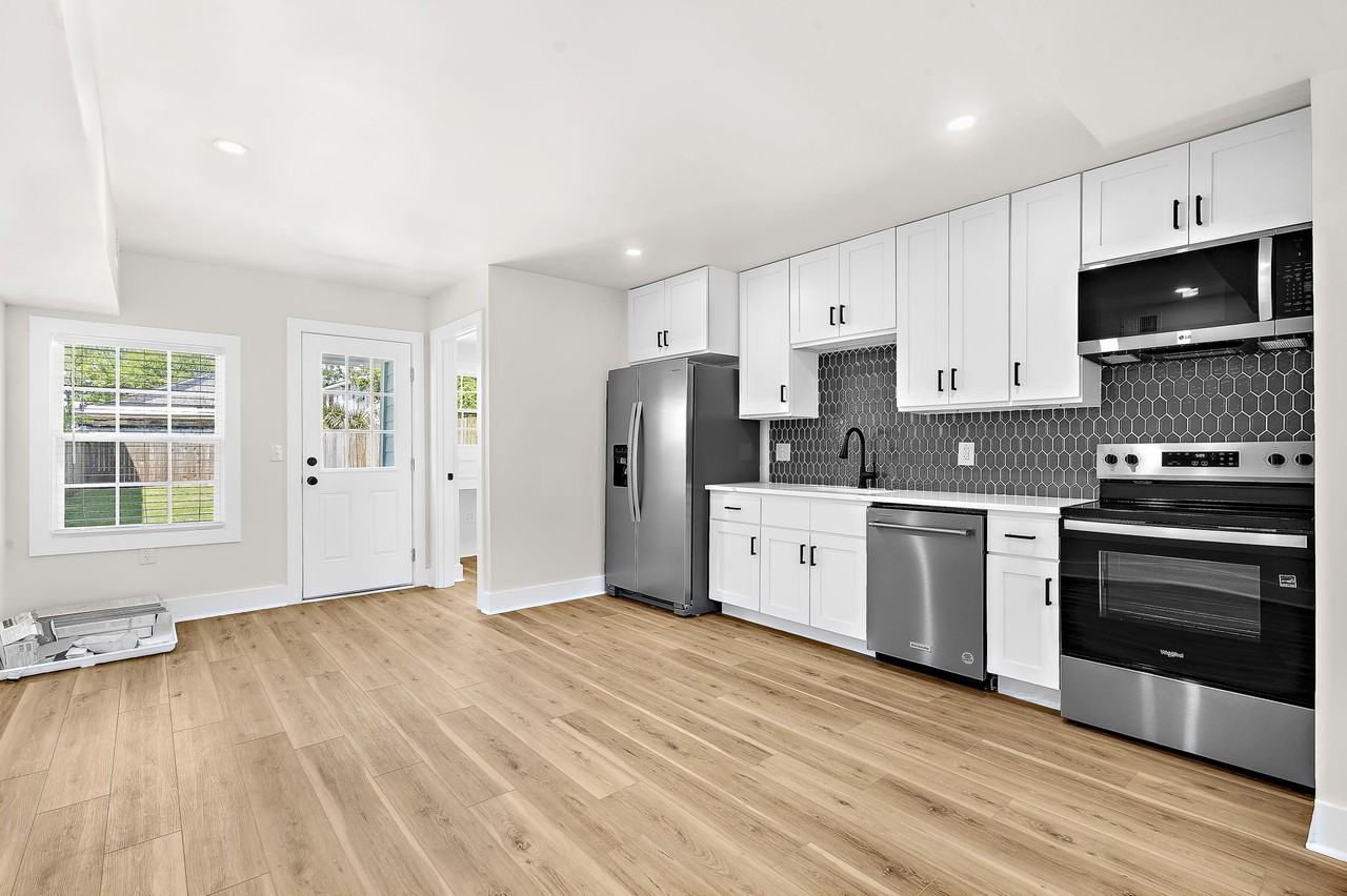 24 Blake Street B - B #B - Photo 3 of 50