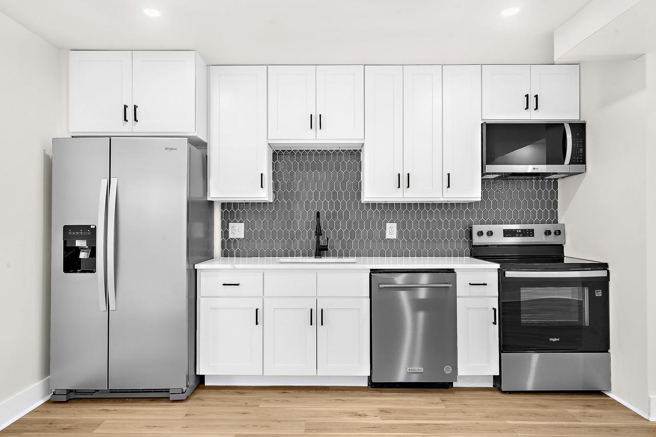 24 Blake Street B - B #B - Photo 7 of 50