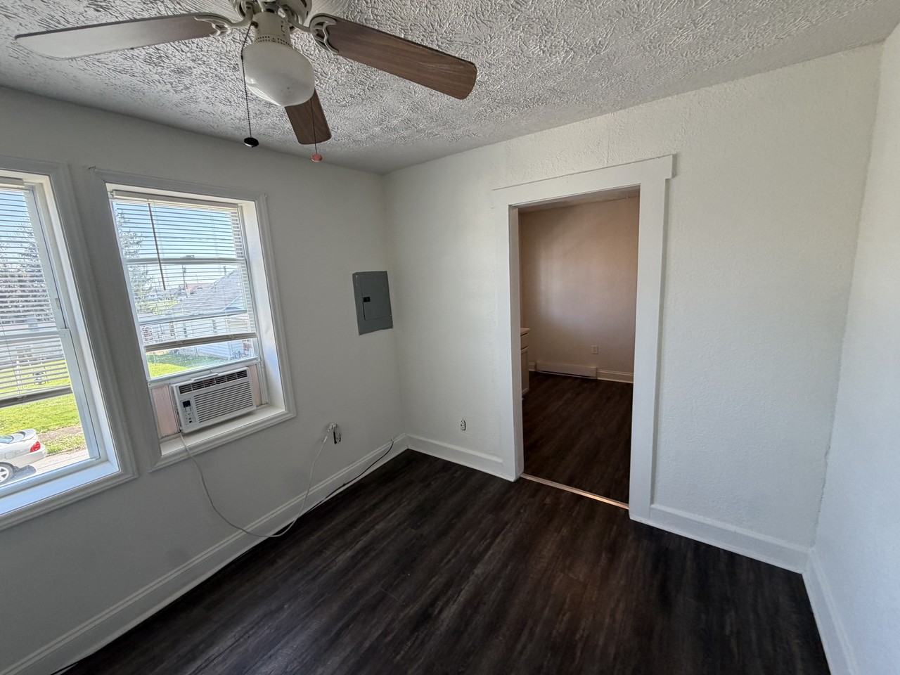 503 Maryland Ave #16 - Photo 4 of 6