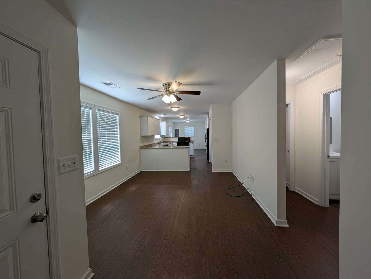 426 W 4th St #1 - Photo 3 of 19