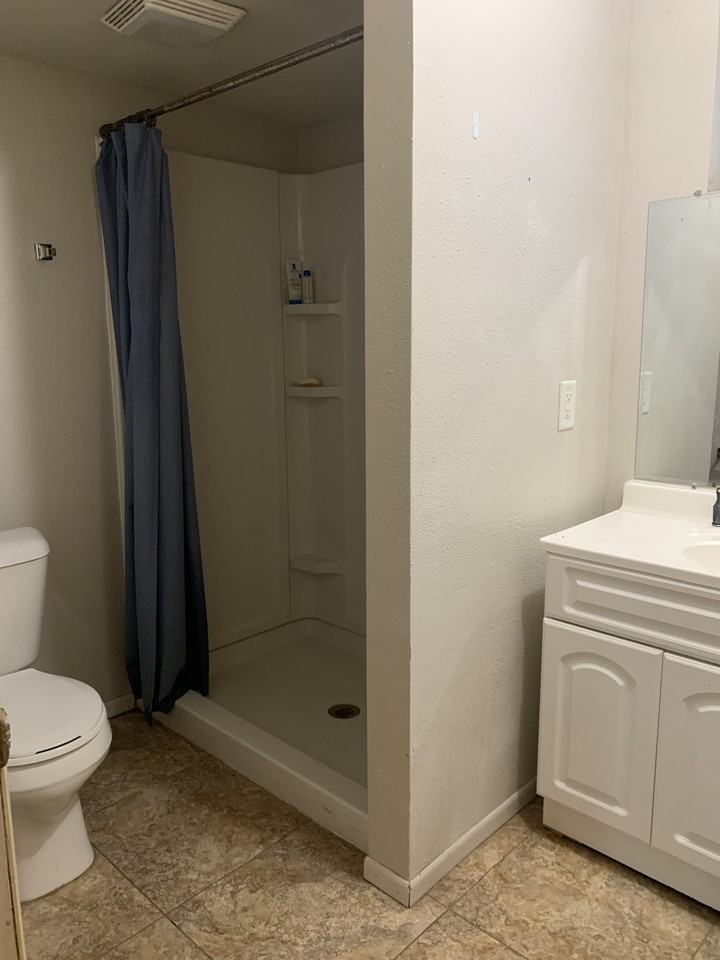 807 Reynolds St #1 - Photo 7 of 9