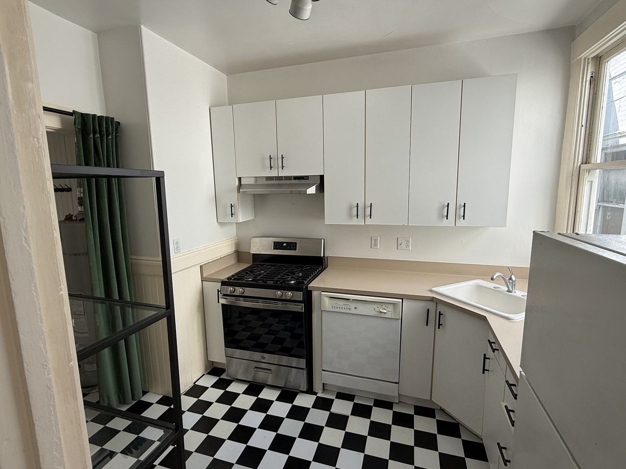 629 Oak Street - Photo 6 of 22