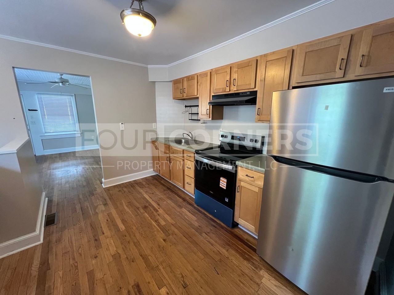 1462 Cherry St - Photo 5 of 16