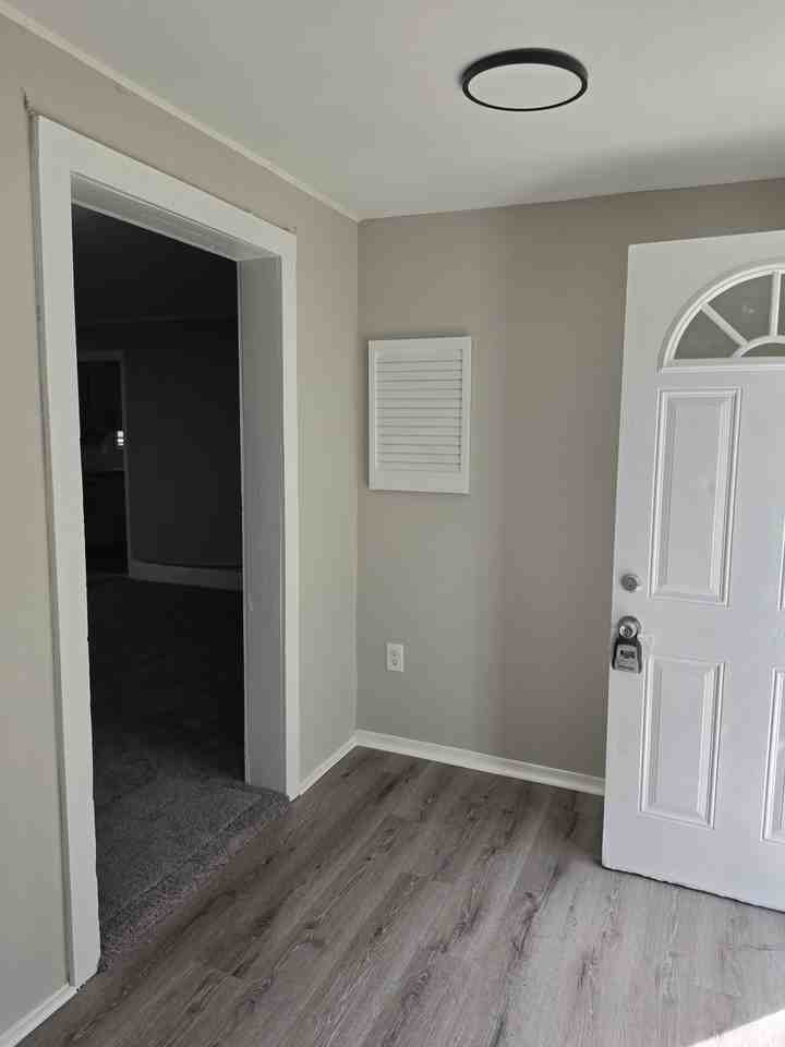 240 W Main St #1 - Photo 3 of 9