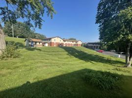 featured image of 2924 Brookside Dr #2924