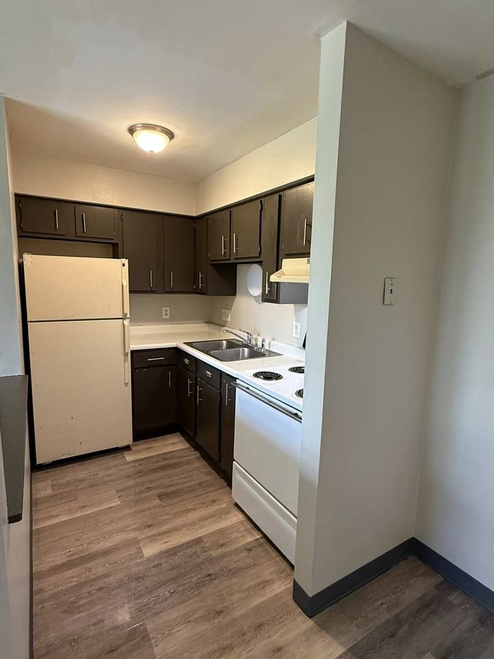 2924 Brookside Dr #2924 - Photo 6 of 6