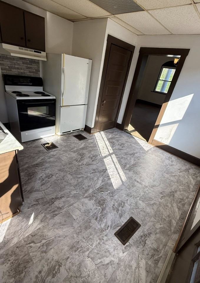 3120 East Pike #3120 - Photo 2 of 5