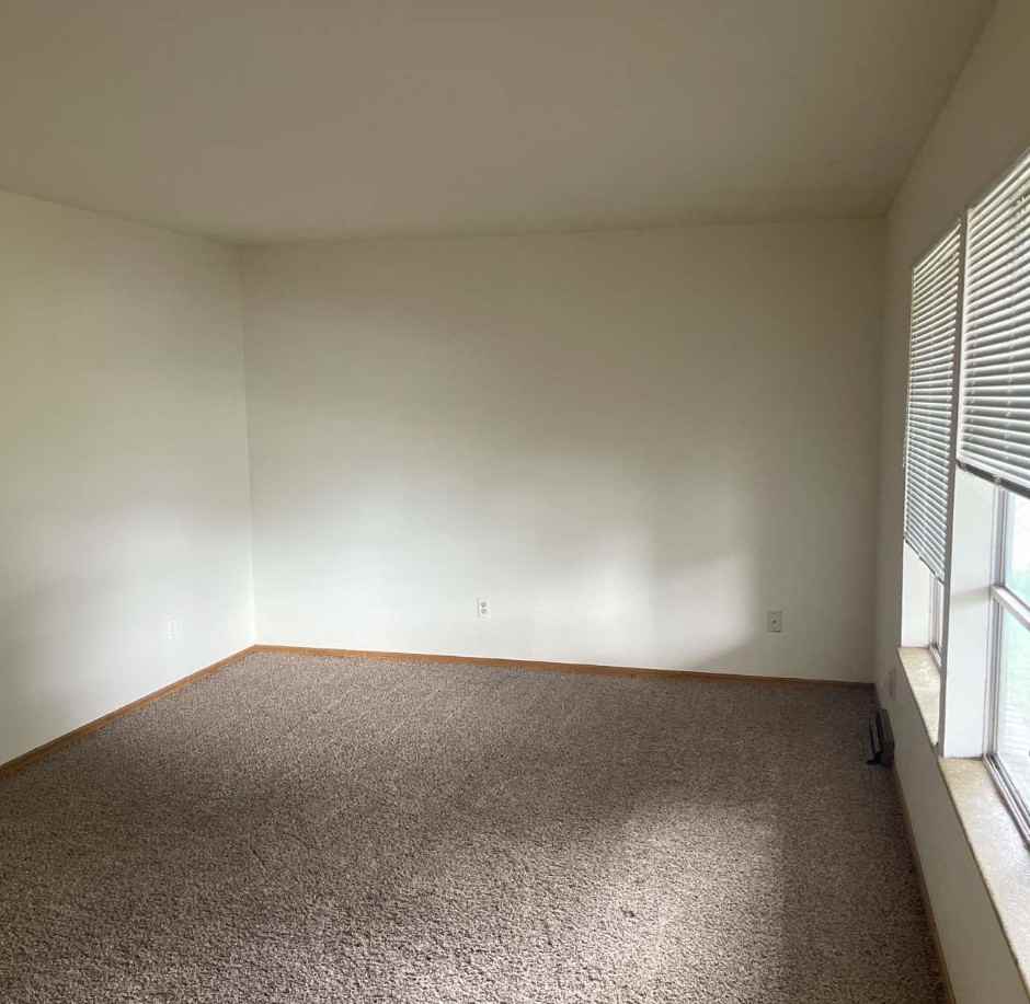 1602 Azalea Dr #1602 - Photo 3 of 25