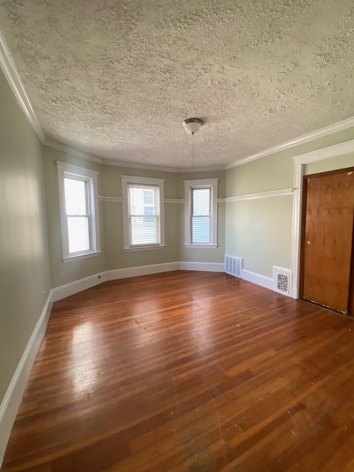 4412 Washington St #2 - Photo 2 of 8