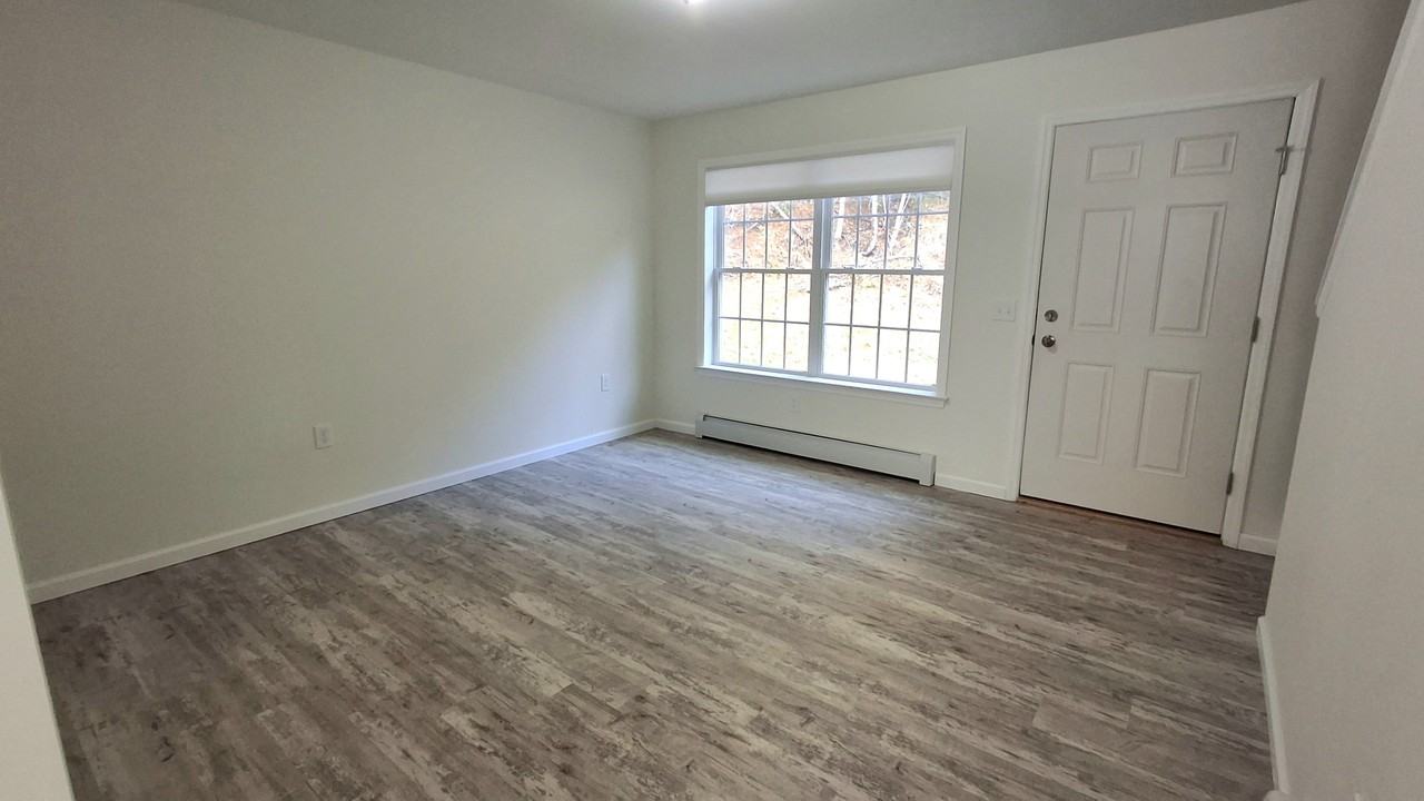 197 Northern Ave #3 - Photo 3 of 24