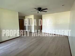 3120 N Applewood Dr #1 - Photo 2 of 9