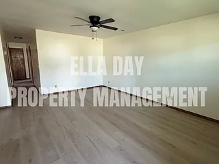 3120 N Applewood Dr #1 - Photo 3 of 9