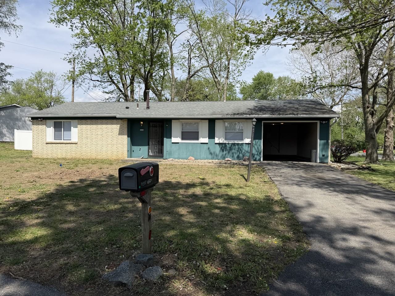 2504 Campbell Dr #1 - Photo 2 of 24