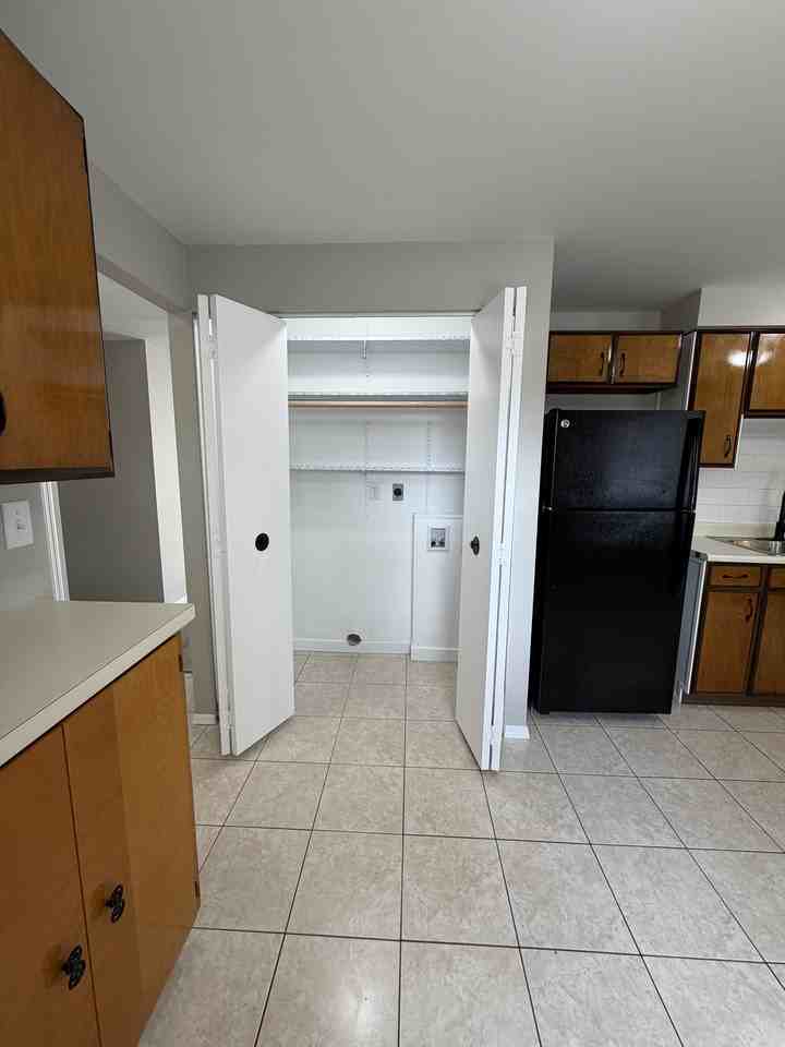 2504 Campbell Dr #1 - Photo 6 of 24