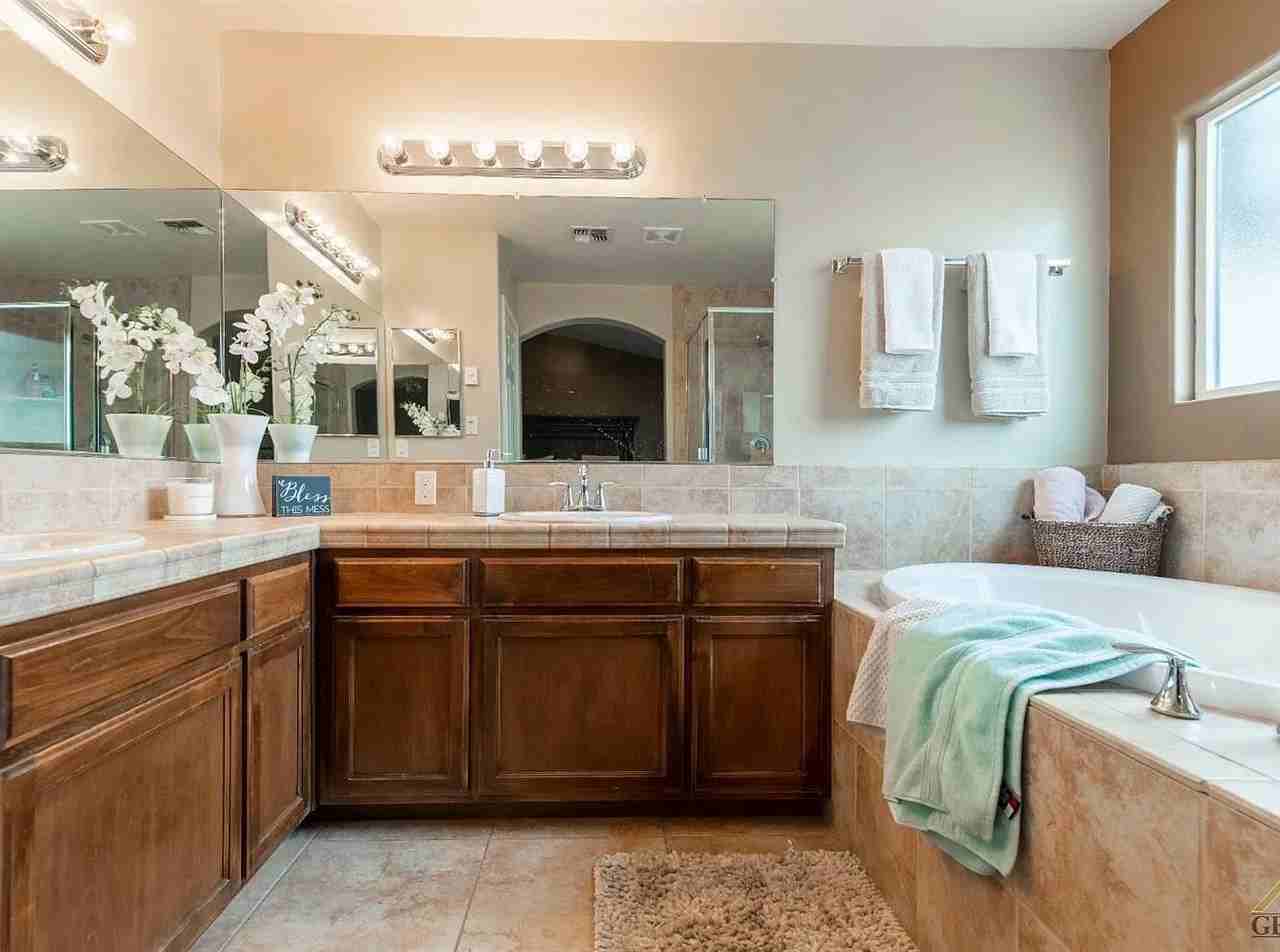 10825 Coronado Pointe Dr #1 - Photo 6 of 8