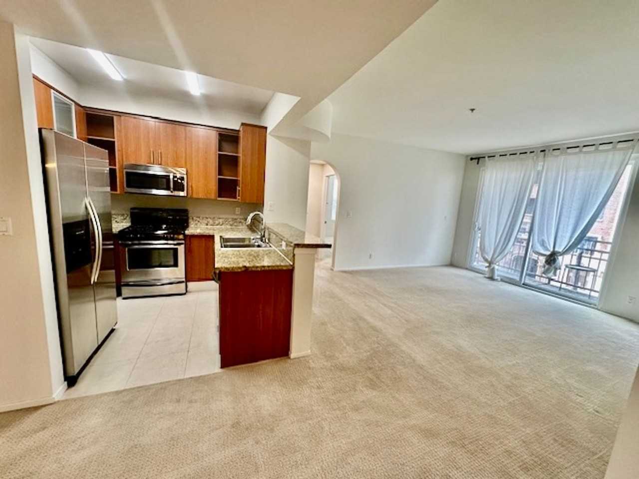 620 S Gramercy Pl #221 - Photo 7 of 22